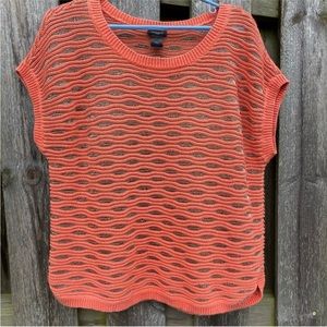 Ann Taylor L coral salmon Open Knit top with Shimmery Silver metallic th…
